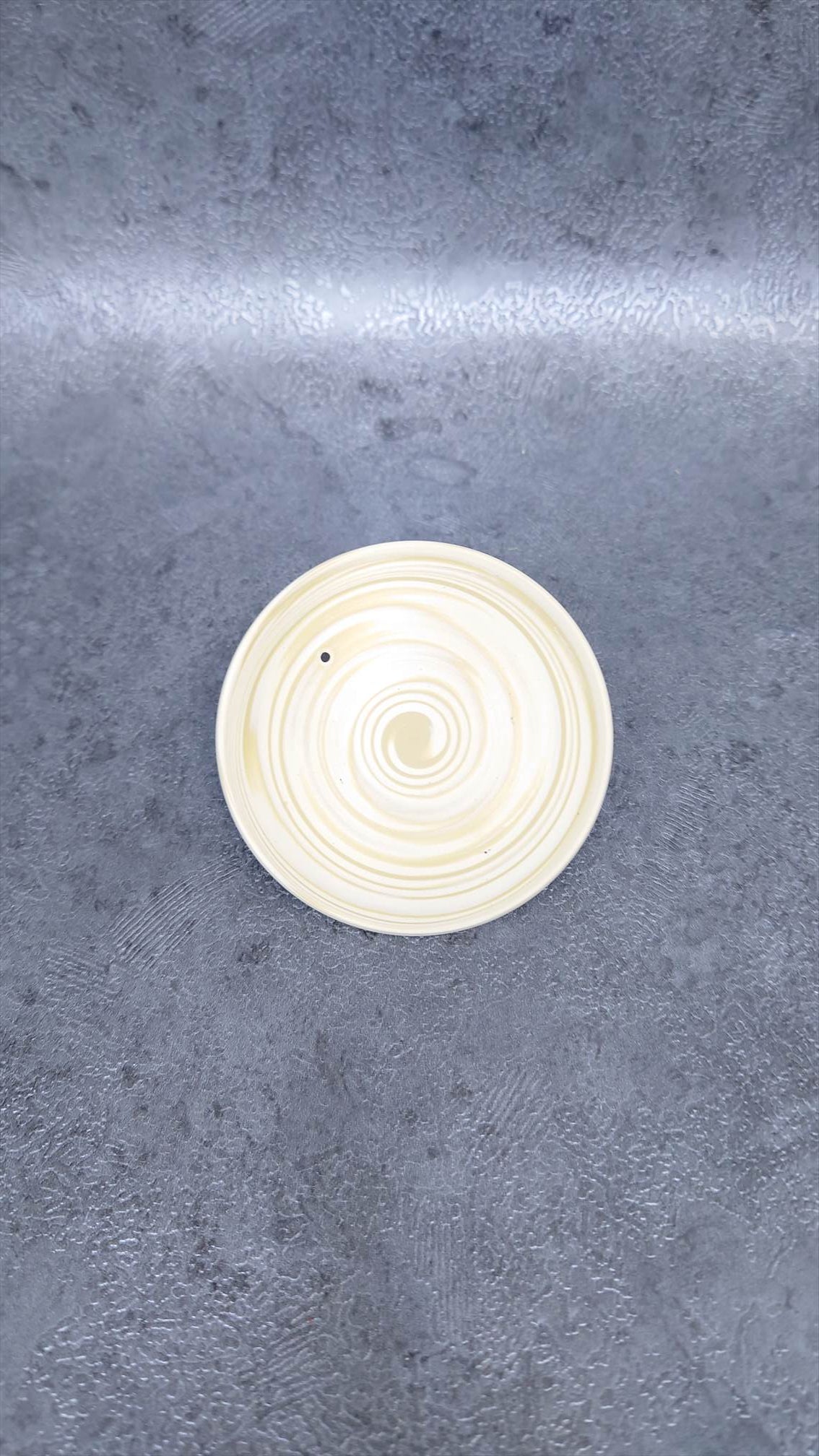 Teapot | Tokoname ware Pottery | White and yellow kneaded round shape teapot | 240cc