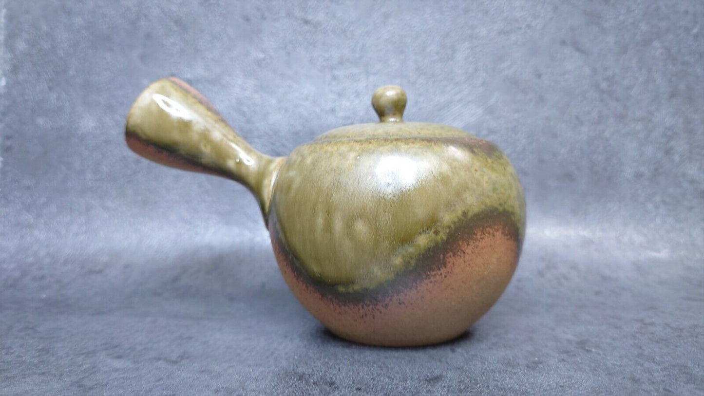Teapot | Khaki | Tokoname ware | Isshin-made | Ceramesh | 8.1 oz (240cc)