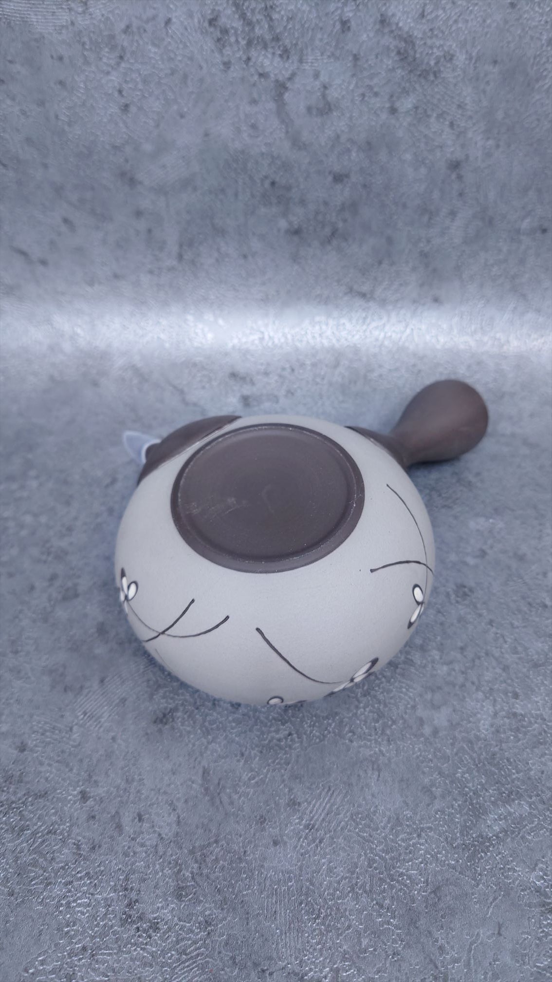 Teapot | Tokoname ware | Touyou-made | Black clay flat Maruno flower teapot 250cc