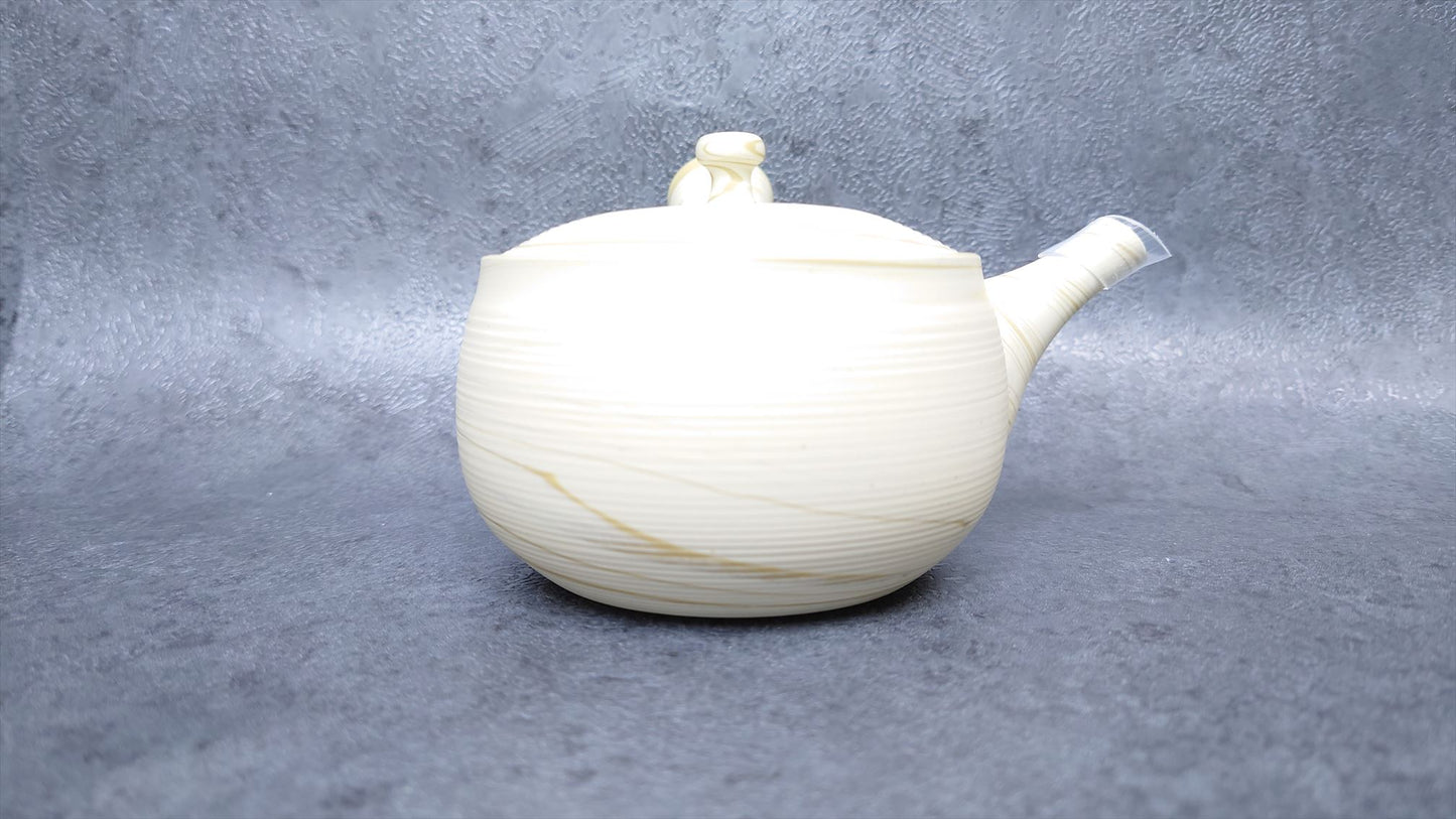 Teapot | Tokoname ware Pottery  | White and yellow kneaded round shape teapot | 240cc