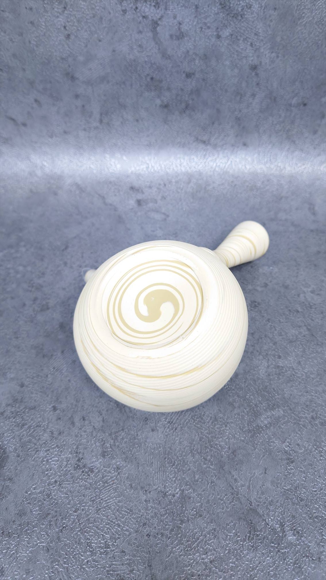 Teapot | Tokoname ware Pottery  | White and yellow kneaded round shape teapot | 240cc
