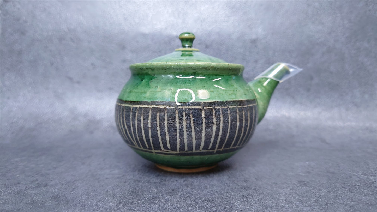 Teapot | Tokoname ware Pottery | Junzo | Oribe black makeup Togusa teapot 260㏄