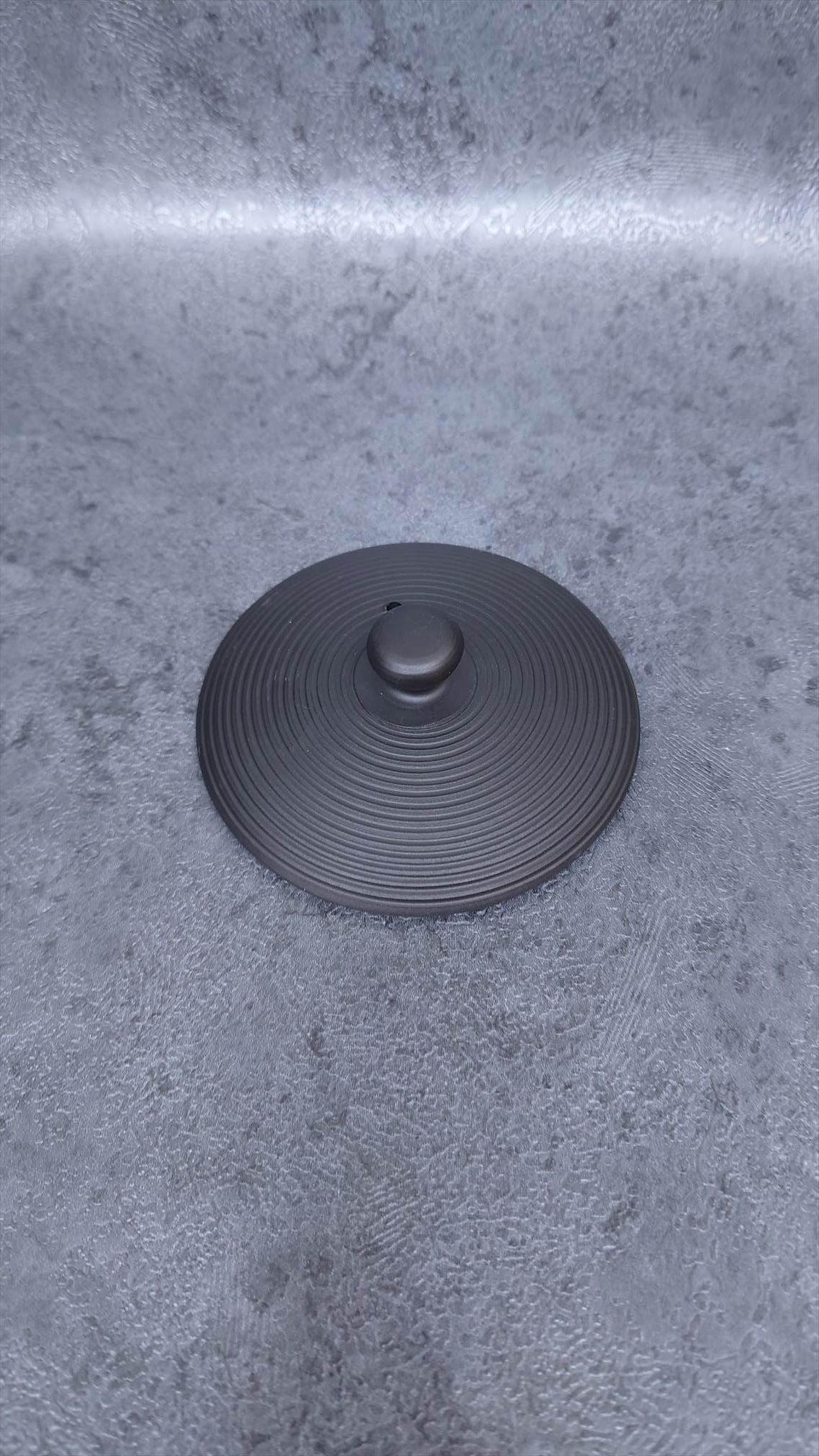 Teapot | Tokoname ware pottery | Black lily type tiered teapot | 330cc