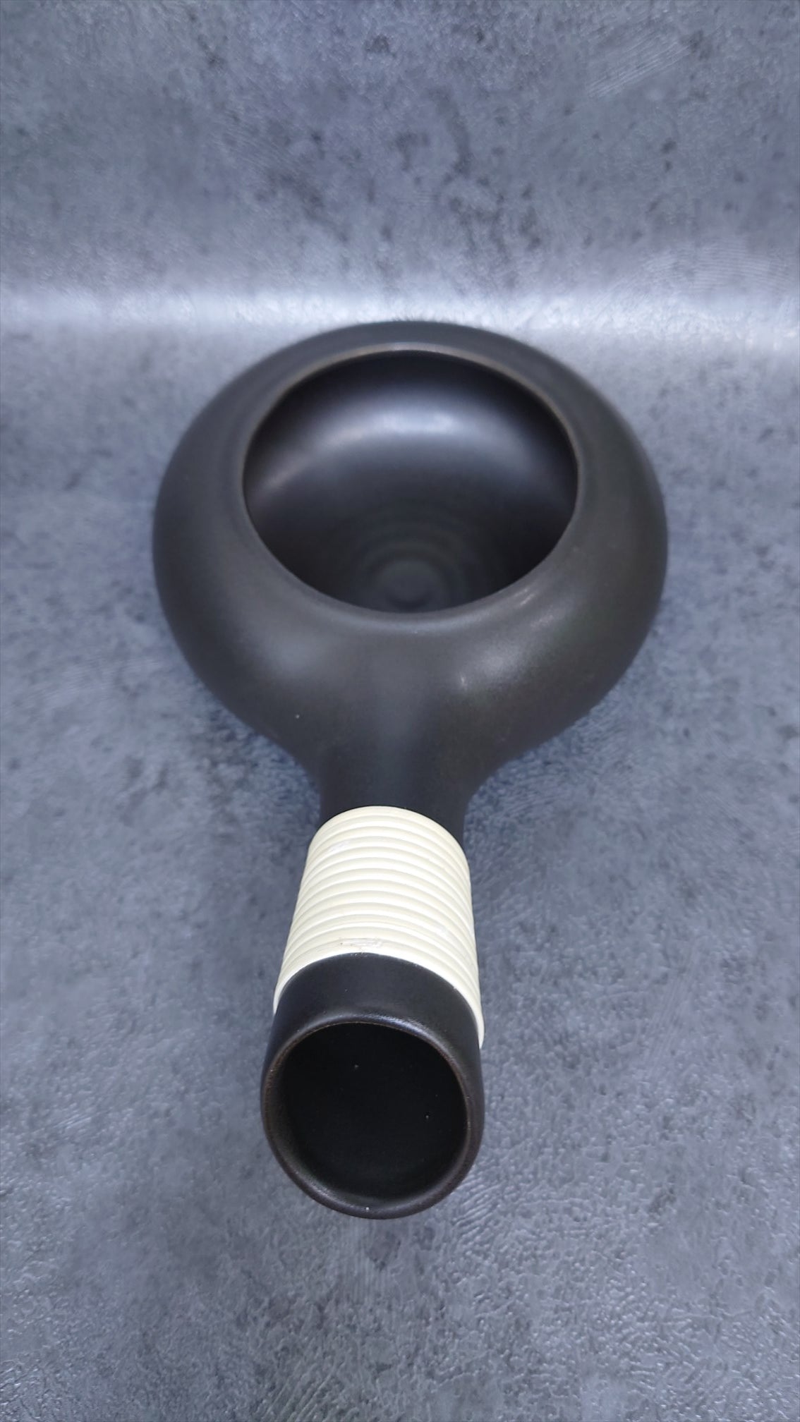 Teapot | Horaku Tokoname ware Pottery | Black roast | 24cm