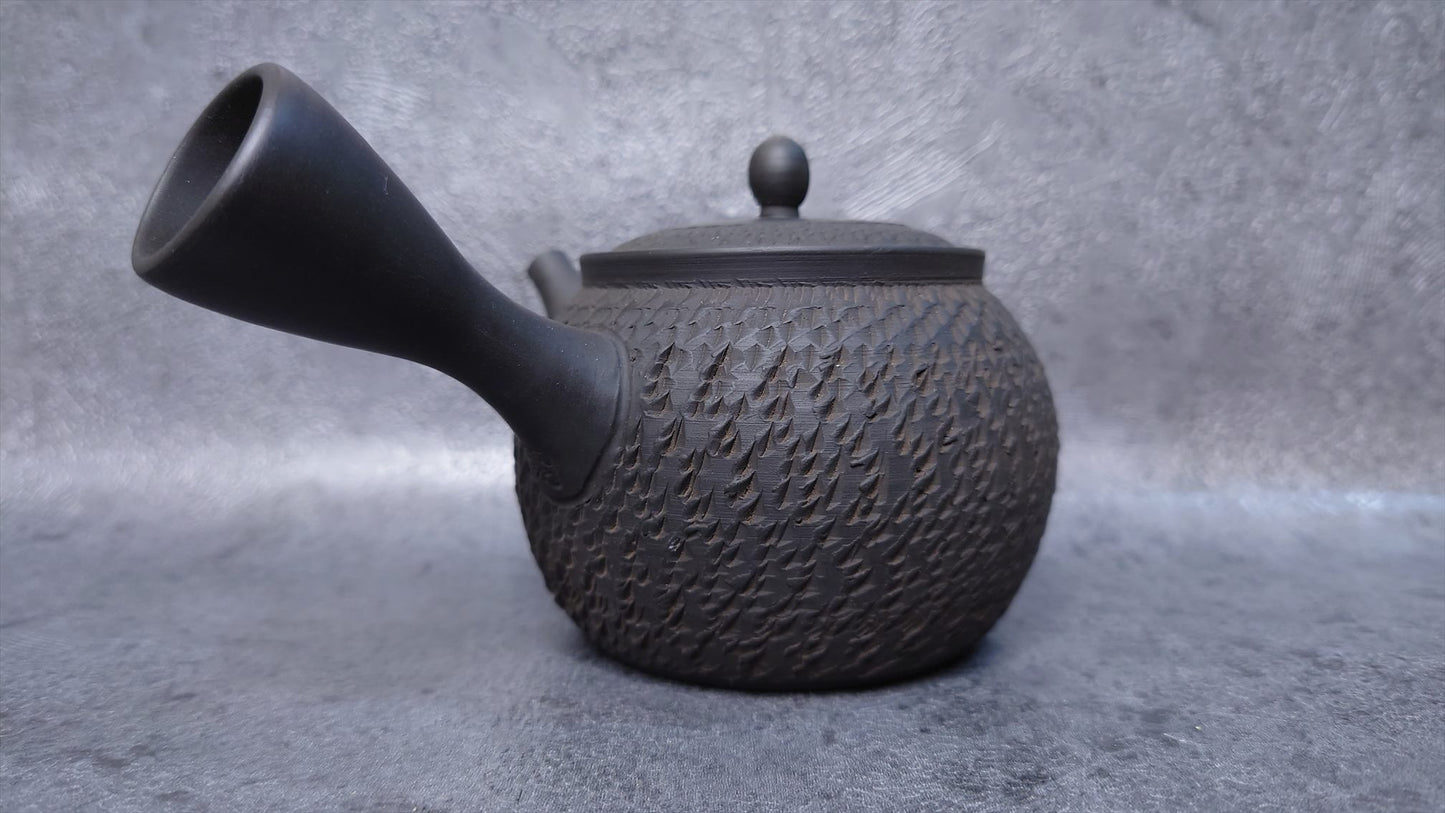 Teapot | Black | Tokoname ware | Gyokkou-made| 7.4 oz (220cc)