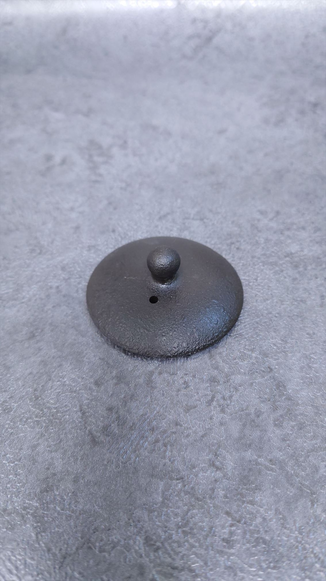 Teapot | Black mud small round black nota hammered vermillion teapot | Shunju | 6.08 oz (180cc)