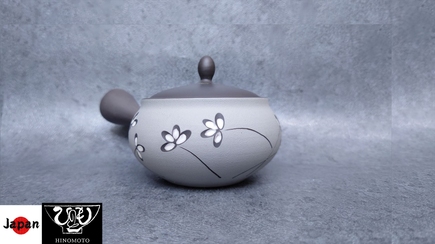 Teapot | Tokoname ware | Touyou-made | Black clay flat Maruno flower teapot 250cc