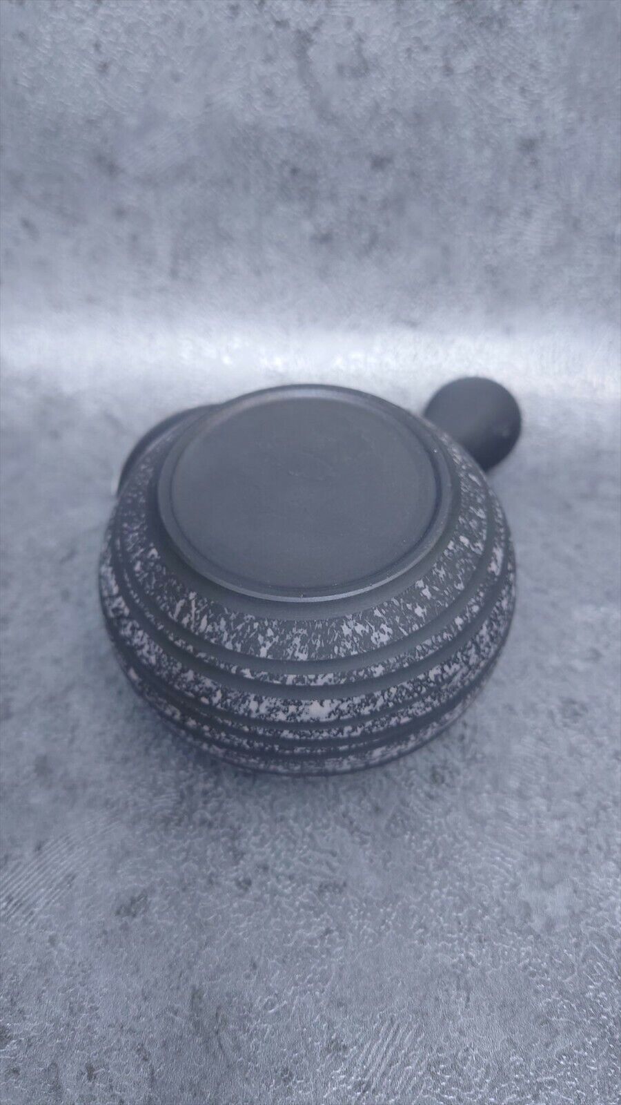 Teapot |Tokoname ware |  Black mud fringed line-tiered teapot  | Tooname ware | Hakuyo-made | 8.79oz (260cc)